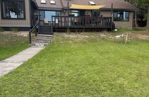 Cedar Cottage | Charming Cottage on North Shore of Little Traverse Lake-LeelanauCounty