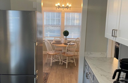 Mashpee Cottage | Charming cottage on Seconsett Island, Mashpee with water views of Waquoit bay.