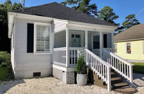 Onancock Cottage | Charming Cottage - Ultimate Relaxation Destination