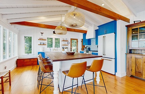 East Boothbay Cottage | Charming Cottage: Deepwater Dock, Panoramic Linekin Bay Views, Near Village