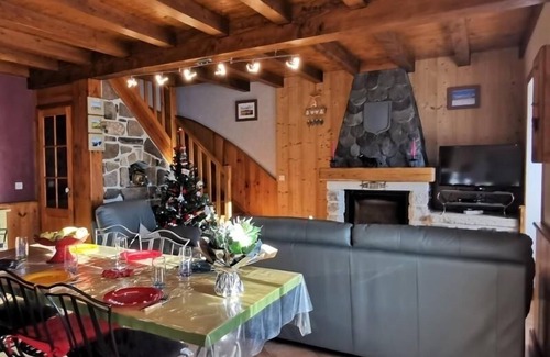 Les Estables Cottage | Charming Cottage with Terrace, Near Nature Activities and Heritage Sites