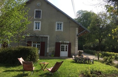 Luce-sous-Ballon Cottage | Charming Cottage with English Park, Near Le Mans & Alençon, Sleeps 6