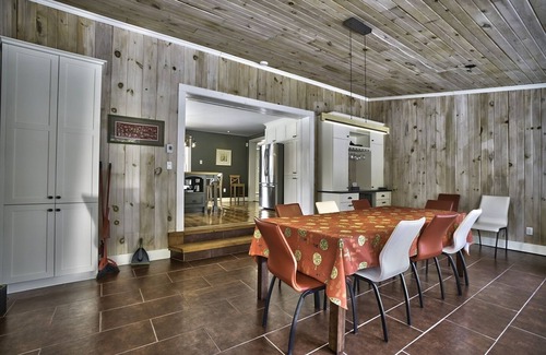 Ayers Cliff Ski Chalet | Charming Country House in Ayer's Cliff