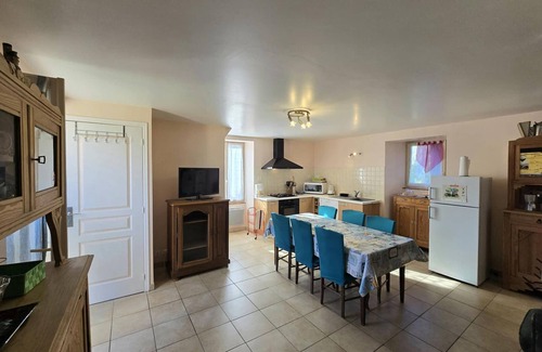 Tourtoirac Cottage | Charming Countryside Retreat with Fireplace, Garden, and Family Amenities in Tourtoirac, France