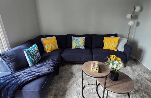 Merritton House | Charming Cozy 3BR Home 10min to Niagara Falls