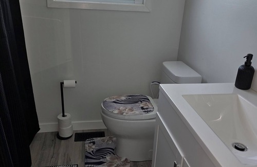 Merritton House | Charming Cozy 3BR Home 10min to Niagara Falls