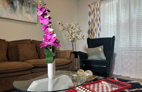 Lubbock House | Charming & Cozy in the Heart off LubbockPerfect forYour Getaway Close toTex Tech