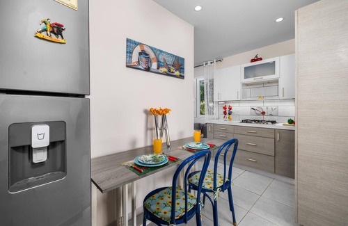 Esmeralda Apartment | Charming & Cozy Studio with Patio ~ Near the Beach