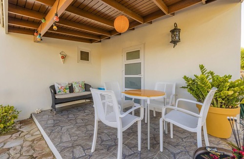 Esmeralda Apartment | Charming & Cozy Studio with Patio ~ Near the Beach