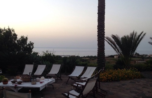 Pantelleria House | Charming dammuso with spectacular sunsets on Africa