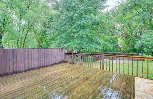 Damascus House | Charming Damascus Retreat w/Deck & Creek Views!