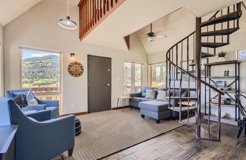 Alma House | Charming dog-friendly mountain cabin in Alma w/panoramic mountain views!