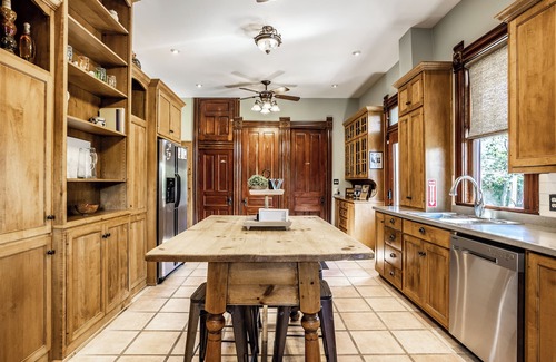 Babe Denny House | Charming Downtown Home | Near Convention Center