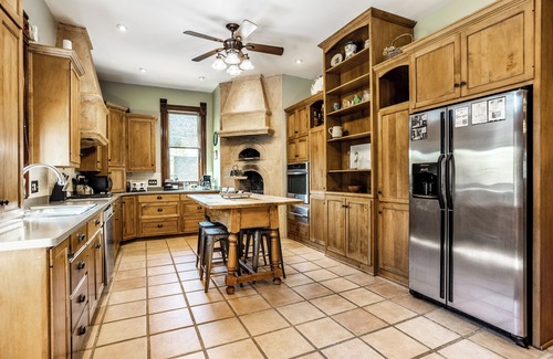 Babe Denny House | Charming Downtown Home | Near Convention Center