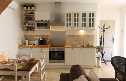 Bonnieux Apartment | Charming Duplex/WiFi-AC-Terrace/Bonnieux Luberon