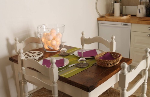 Bonnieux Apartment | Charming Duplex/WiFi-AC-Terrace/Bonnieux Luberon