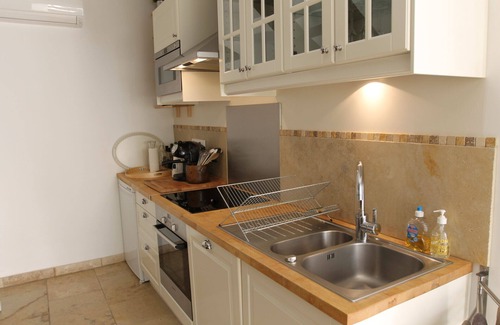 Bonnieux Apartment | Charming Duplex/WiFi-AC-Terrace/Bonnieux Luberon