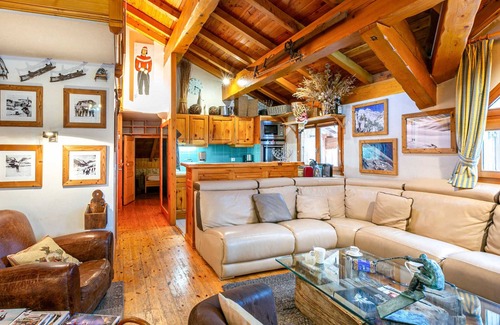 Le Cret Apartment | Charming duplex with fireplace, parking, and WiFi in Val-d'Isère