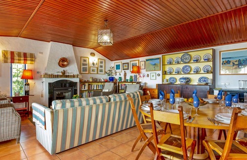 Salema Villa | Charming, ECO friendly, 4 bed house overlooking Salema with sea views