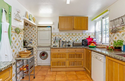 Salema Villa | Charming, ECO friendly, 4 bed house overlooking Salema with sea views