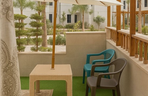 Al-Manasrah Ski Chalet | Charming Chalet in Port Said with Garden View