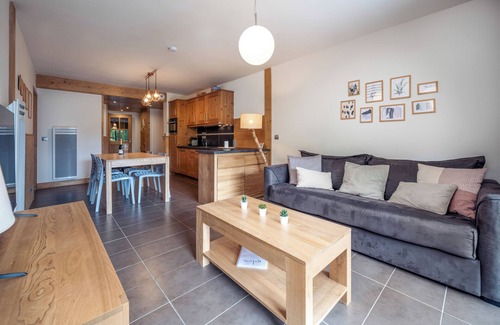 Champagny-en-Vanoise Apartment | Charming flat - SKI IN/OUT - CHAMPAGNY LA PLAGNE - Linen included