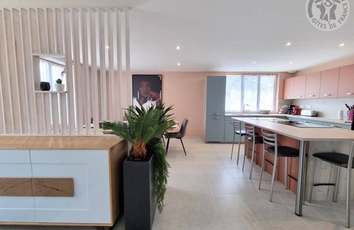 Viels-Maisons Cottage | Charming family cottage with garden and foosball in Viels-Maisons