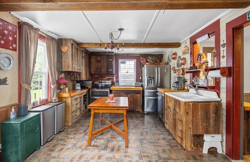Ogunquit House | Charming Family-friendly 10 BR, 10.5 BA Property by Perkins Cove!