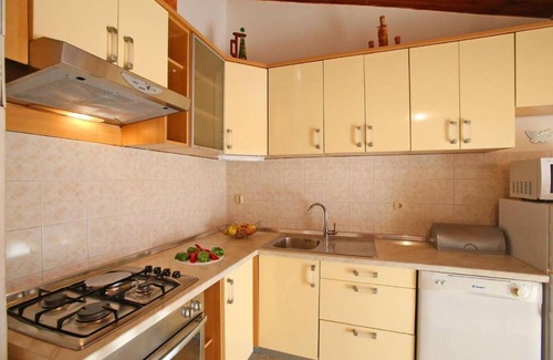 Ripenda Verbanci House | Charming family-friendly 2-bedroom house in welcoming Labin