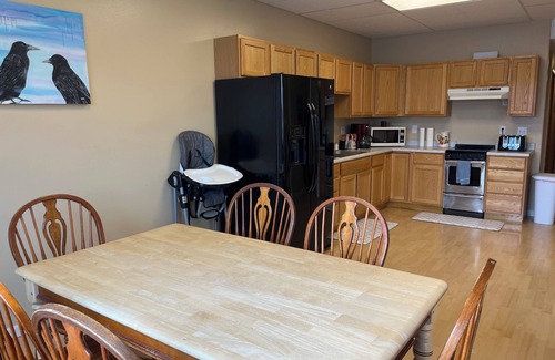 Valdez House | Charming family friendly 3-bedroom house with WiFi in scenic Valdez.