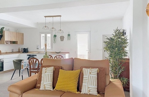 Moratalla House | Charming family home with patio/8 beds