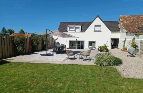 Beutin House | Charming family home with large garden, 20 minutes from the beaches of Le Touquet