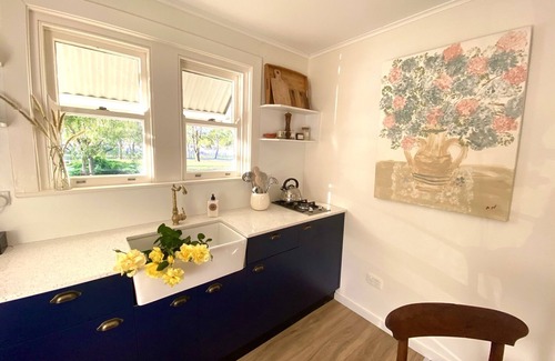 Dubbo Cottage | Charming farm cottage close to Dubbo
