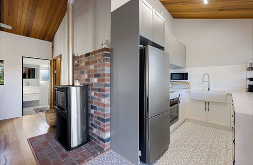Bullsbrook House | Charming farmhouse by Swan BnB Management