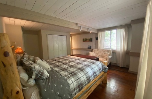 Pocono Pines Other | Charming Farmhouse in Lake Naomi