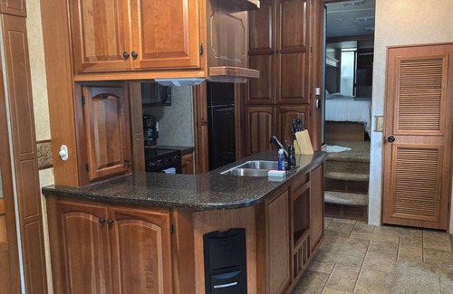 Punta Gorda Other | Charming farmhouse Rv with WiFi and AC in quaint Punta Gorda FL