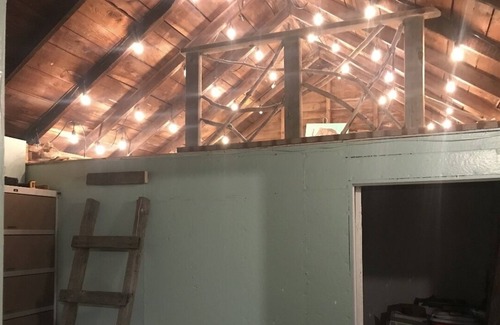 South Hero House | Charming Farmhouse with pond & views on 11+ acres. Trails & Sledding hill