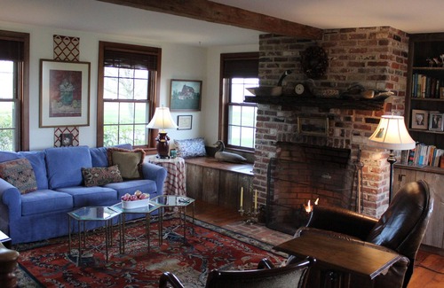 Magnolia Other | Charming Farmhouse with Water Access (near Chestertown)