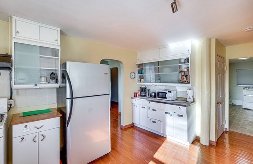 Farmington House | Charming Farmington Home ~ 16 Mi to Aztec Ruins!
