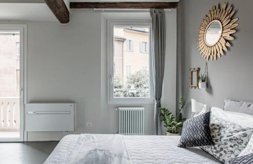 Historic Center Apartment | Charming flat Righi Bologna