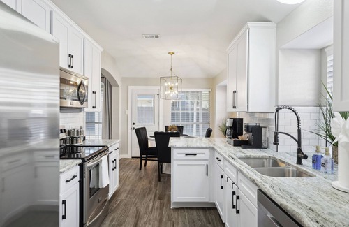 Flower Mound House | Charming Flower Mound Escape near DFW Airport and Legoland