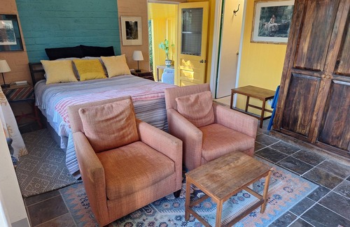 Toro Canyon Apartment | Charming Foothills Studio with WiFi in Carpinteria