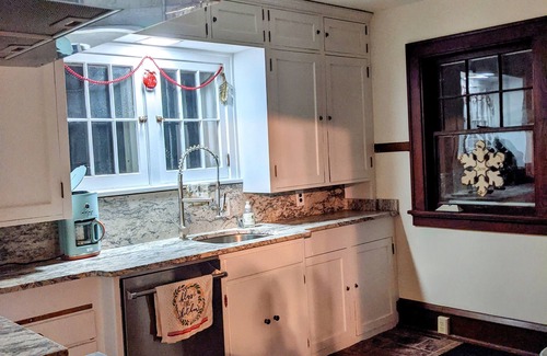 Kaukauna House | Charming Fox River Frontage - Fishing, boating, canoeing, FUN!