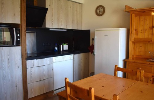 Font-Romeu-Odeillo-Via Apartment | Charming chalet-style T2 cabin, near center and lifts, perfect for holidays