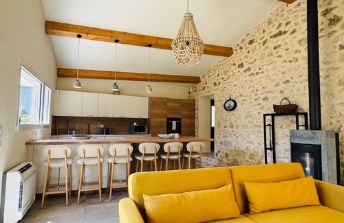 Saint-Paul-Les-Durance Villa | Charming house between Aix en Provence and the Southern Alps