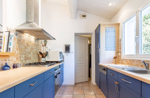 Saint-Trojan-les-Bains Villa | Charming villa for 10/12 people between sea and forest garden and swimming pool