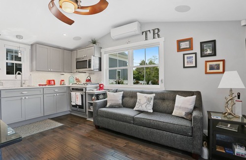 Provincetown Cottage | Charming Freestanding West End Cottage