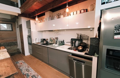 Savins Bed & Breakfast | Charming gîte in an old barn near Provins