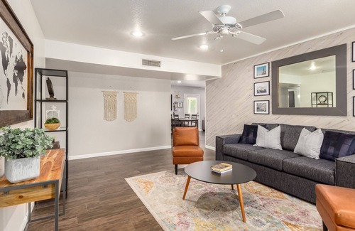 Gilbert House | Charming Getaway near Downtown Gilbert {NEW listing}