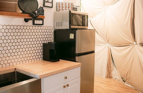 Wilburn House | Charming glamping dome in quaint Heber Springs